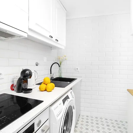 Charming 1 Bedroom Alfama *