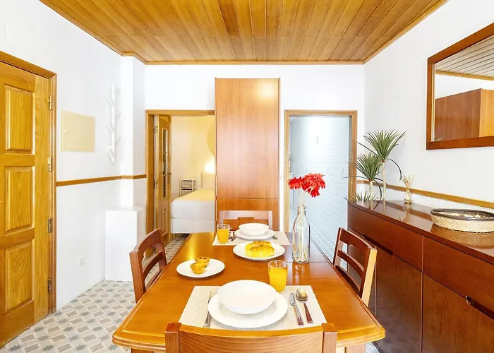 Charming 1 Bedroom Alfama *